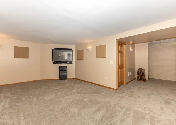 $334,900 | 861 Mulberry Drive, Geneseo, IL 61254