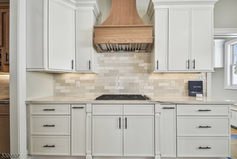 3 Bristol Ridge Boonton, NJ 07005 - Photo 8 of 50