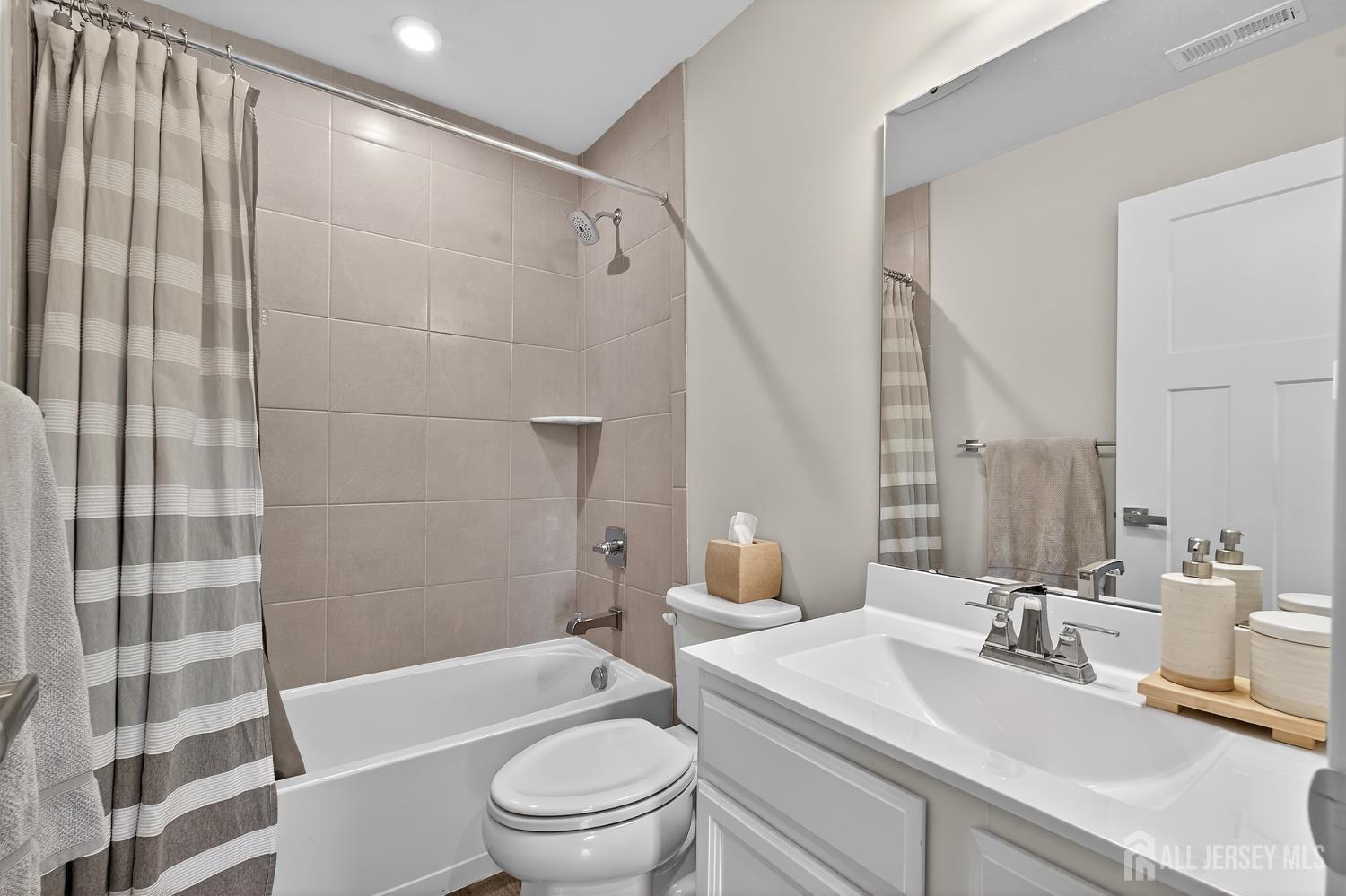 5 Athens Way Cliffwood, NJ 07721 - Photo 22 of 34