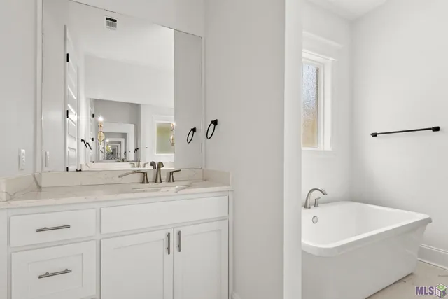 $464,900 | 1150 Ivy Street, Denham Springs, LA 70726