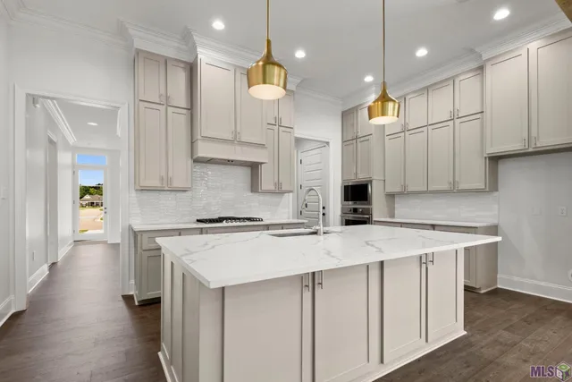 $464,900 | 1150 Ivy Street, Denham Springs, LA 70726