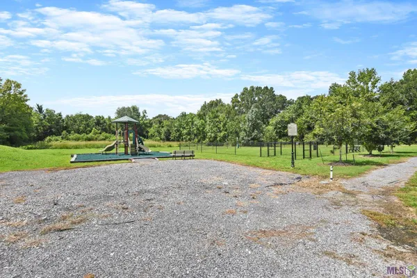 $464,900 | 1150 Ivy Street, Denham Springs, LA 70726