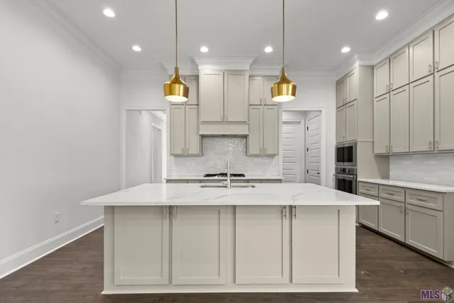 $464,900 | 1150 Ivy Street, Denham Springs, LA 70726