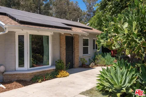 $799,000 | 5817 Arroyo Drive, Los Angeles, CA 90042