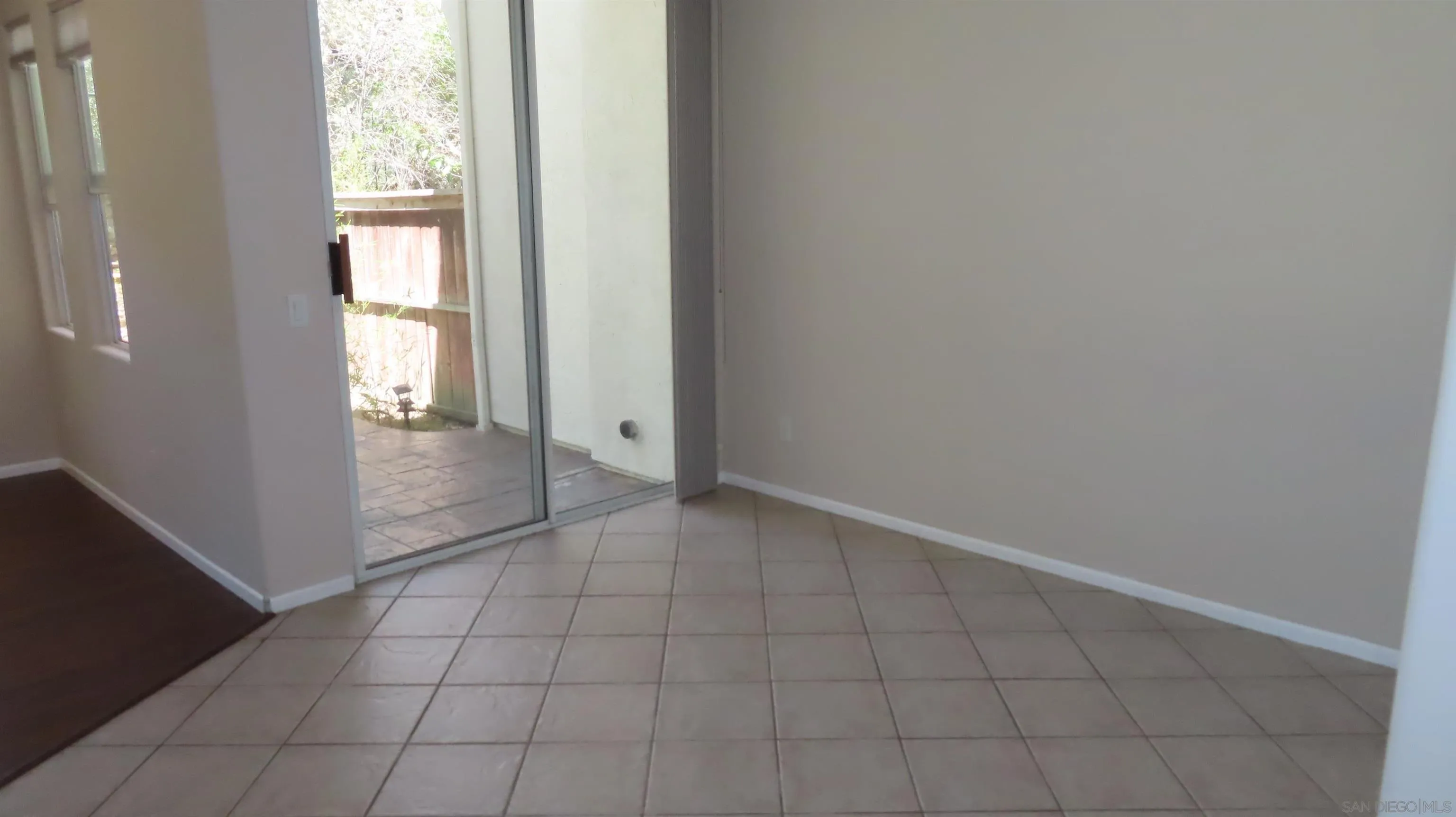 3755 Carmel View Road, Unit 3 San Diego, CA 92130 - Photo 8 of 43 Dining Area