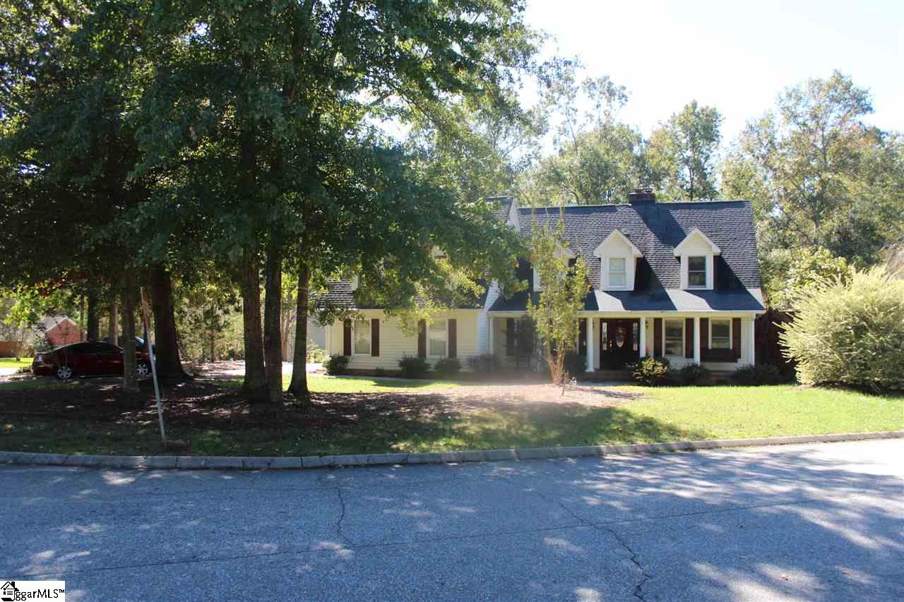 701 Hunters Hill Road Simpsonville, SC 29680 - Photo 1 of 36 Welcome to 701 Hunters Hill Road.
