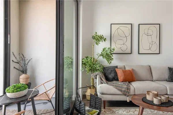 $595,000 | 118 Astronaut Ellison S Onizuka Street, Unit 308, Los Angeles, CA 90012