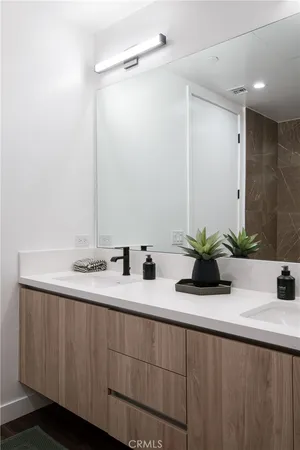 $595,000 | 118 Astronaut Ellison S Onizuka Street, Unit 308, Los Angeles, CA 90012