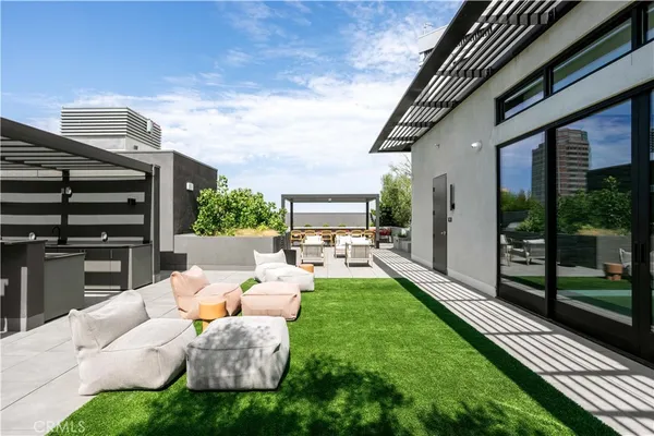 $595,000 | 118 Astronaut Ellison S Onizuka Street, Unit 308, Los Angeles, CA 90012