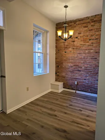 $1,600 | 53-55 Congress Street, Unit 53E, Troy, NY 12180