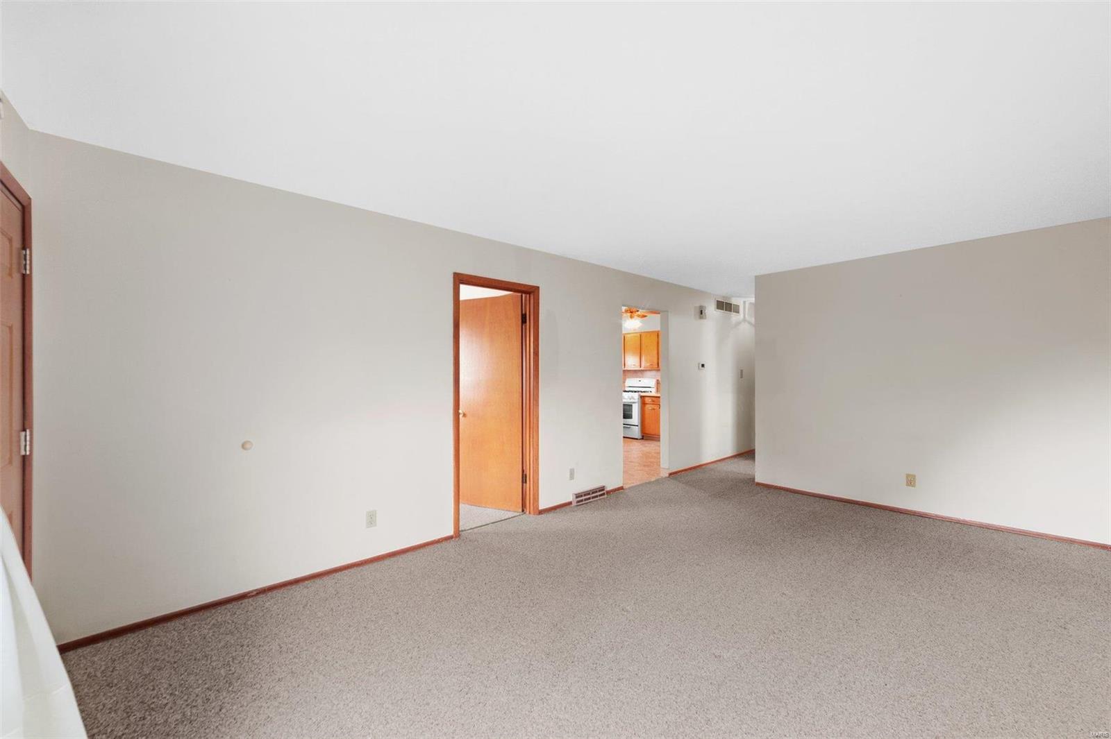 406 West Ripa Avenue St. Louis, MO 63125 - Photo 5 of 25 Gallery Image 5