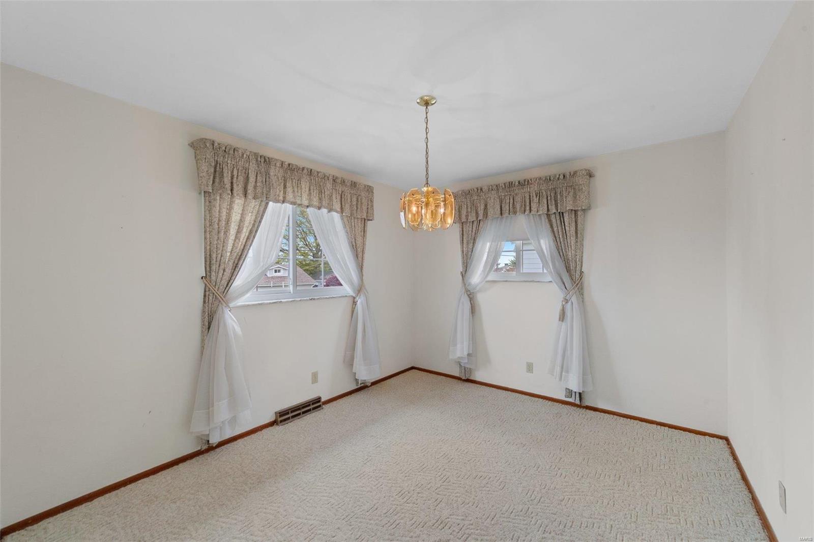 406 West Ripa Avenue St. Louis, MO 63125 - Photo 7 of 25 Gallery Image 7