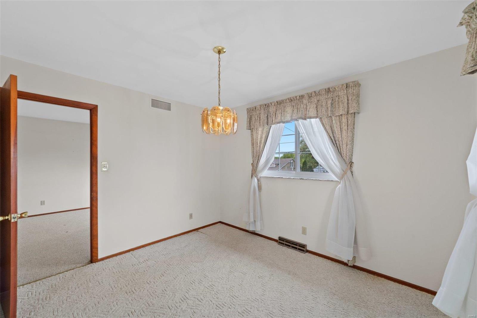 406 West Ripa Avenue St. Louis, MO 63125 - Photo 8 of 25 Gallery Image 8
