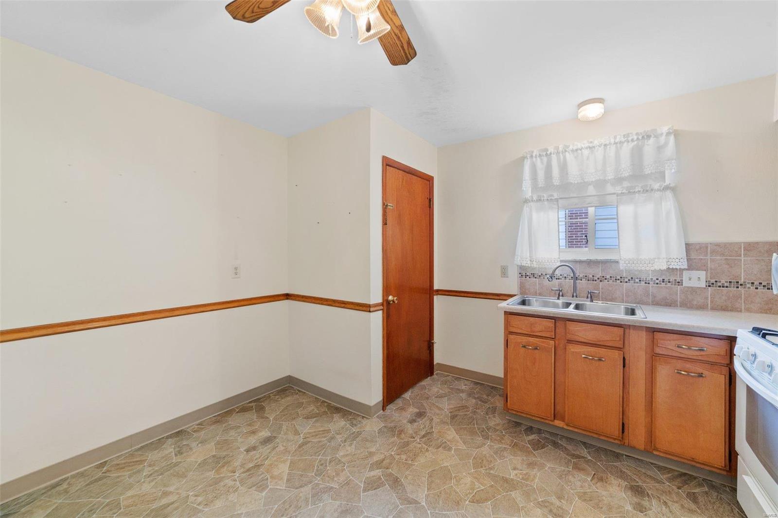406 West Ripa Avenue St. Louis, MO 63125 - Photo 9 of 25 Gallery Image 9