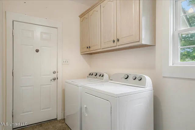 $299,900 | 21 Nelson Drive, Holly Springs, MS 38635