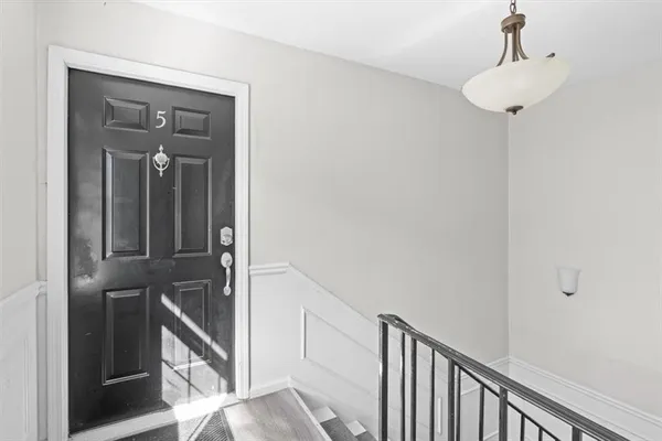 $179,000 | 1101 Collier Road Northwest, Unit T5, Atlanta, GA 30318