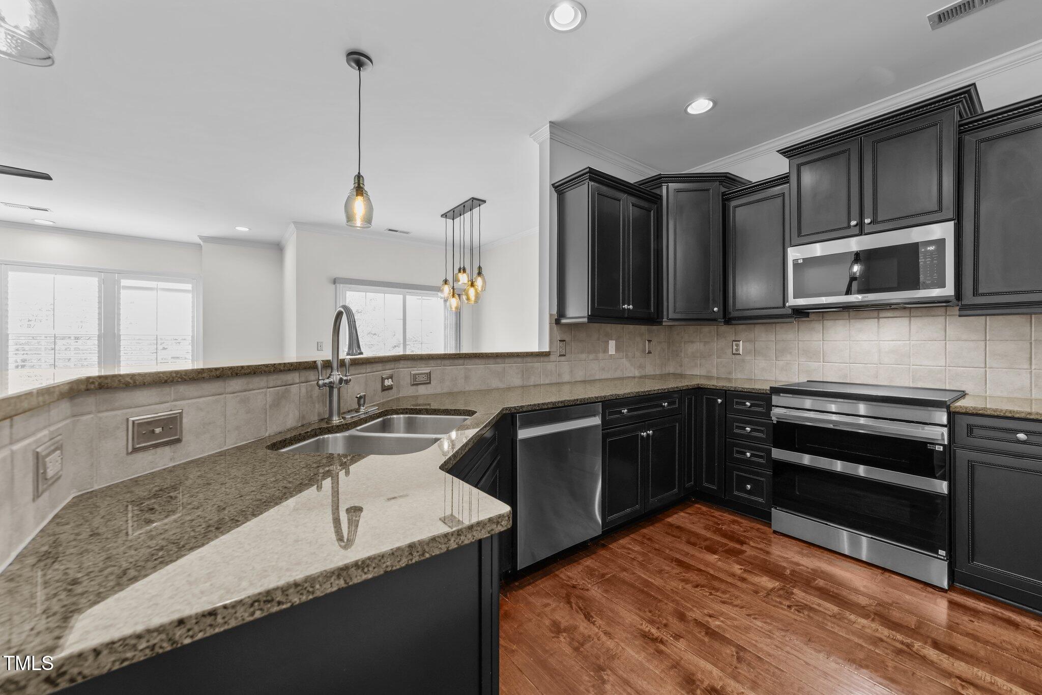 9164 Wooden Road Raleigh, NC 27617 - Photo 4 of 44 11-web-or-mls-3D5A9267