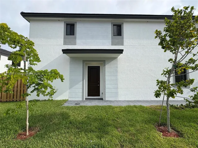 $2,895 | 34530 Southwest 190th Avenue, Unit 34530, Homestead, FL 33034