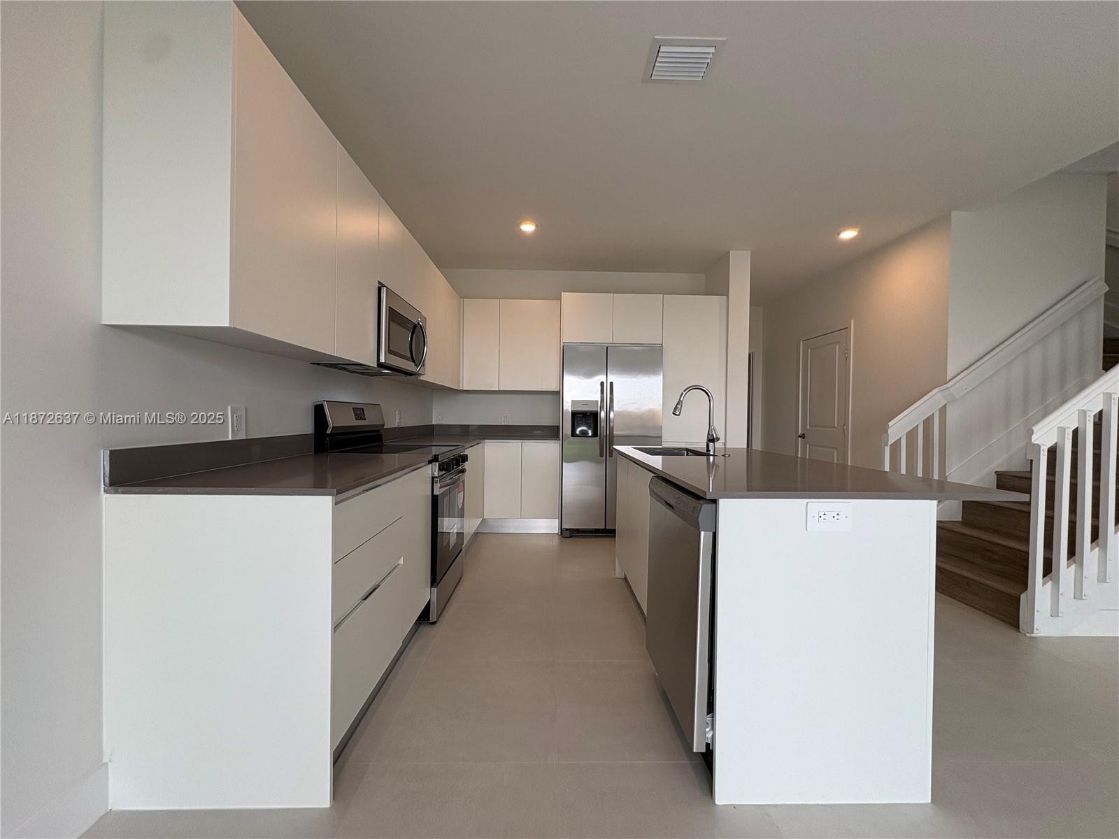 34530 Southwest 190th Avenue, Unit 34530 Homestead, FL 33034 - Photo 7 of 25