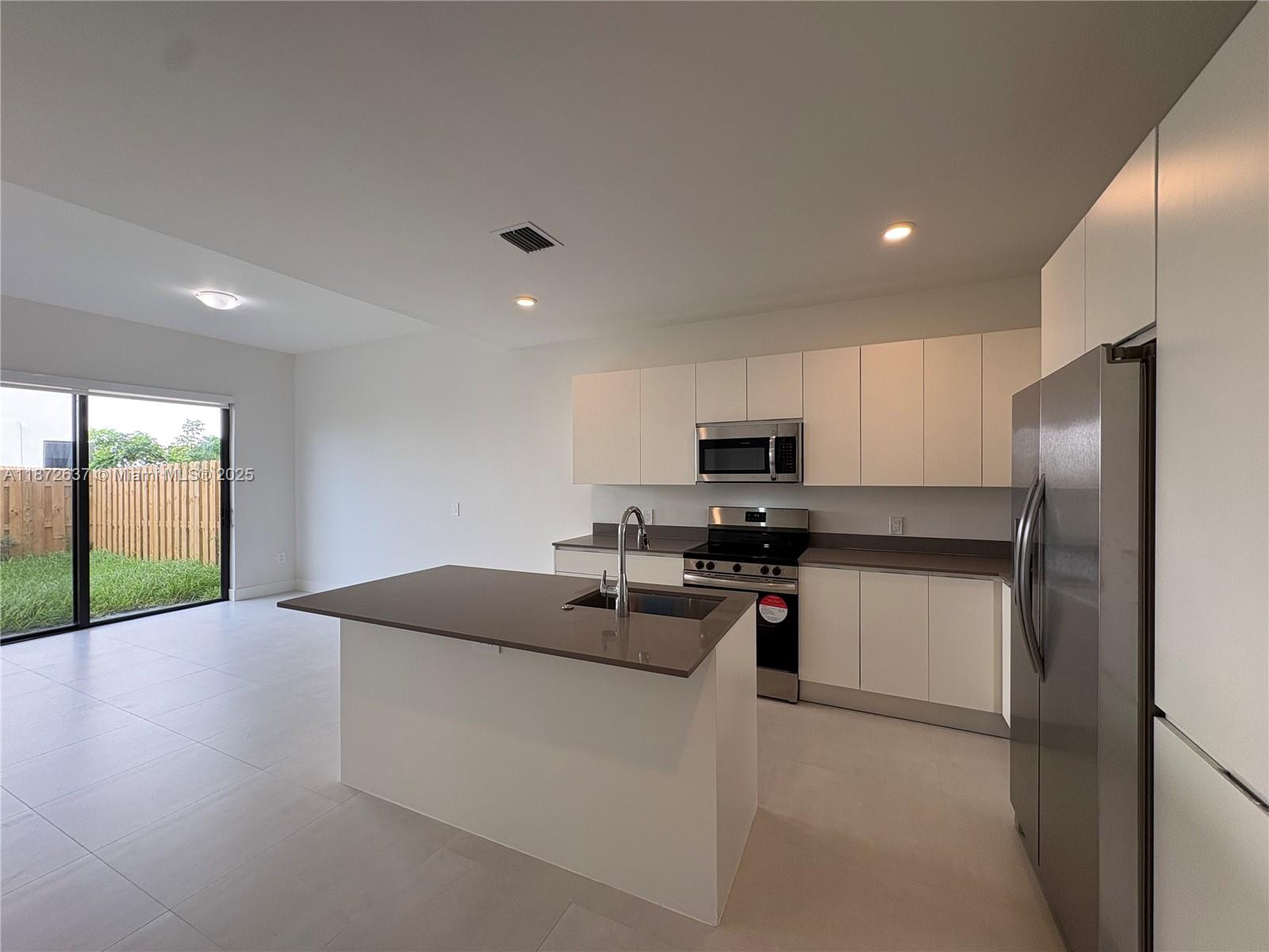 34530 Southwest 190th Avenue, Unit 34530 Homestead, FL 33034 - Photo 9 of 25