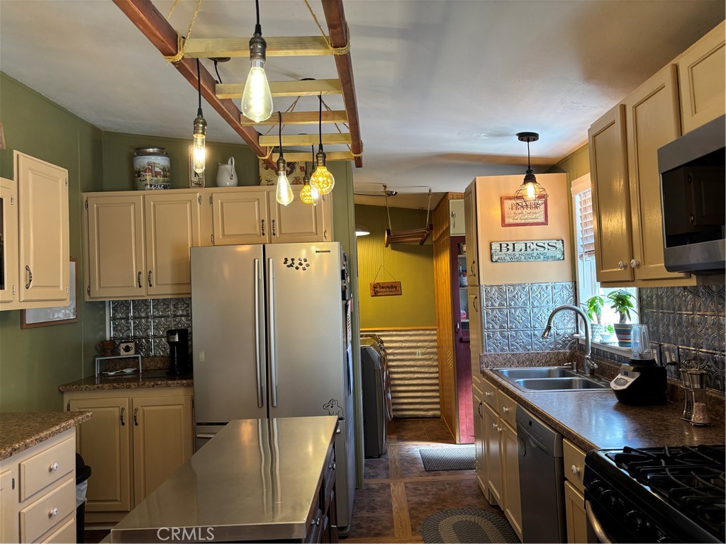 4060 Indian Peak Road Mariposa, CA 95338 - Photo 22 of 60