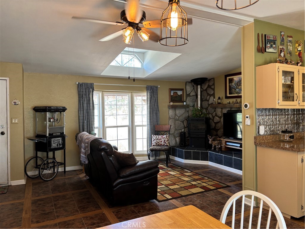 4060 Indian Peak Road Mariposa, CA 95338 - Photo 27 of 60 a living room with furniture and a window