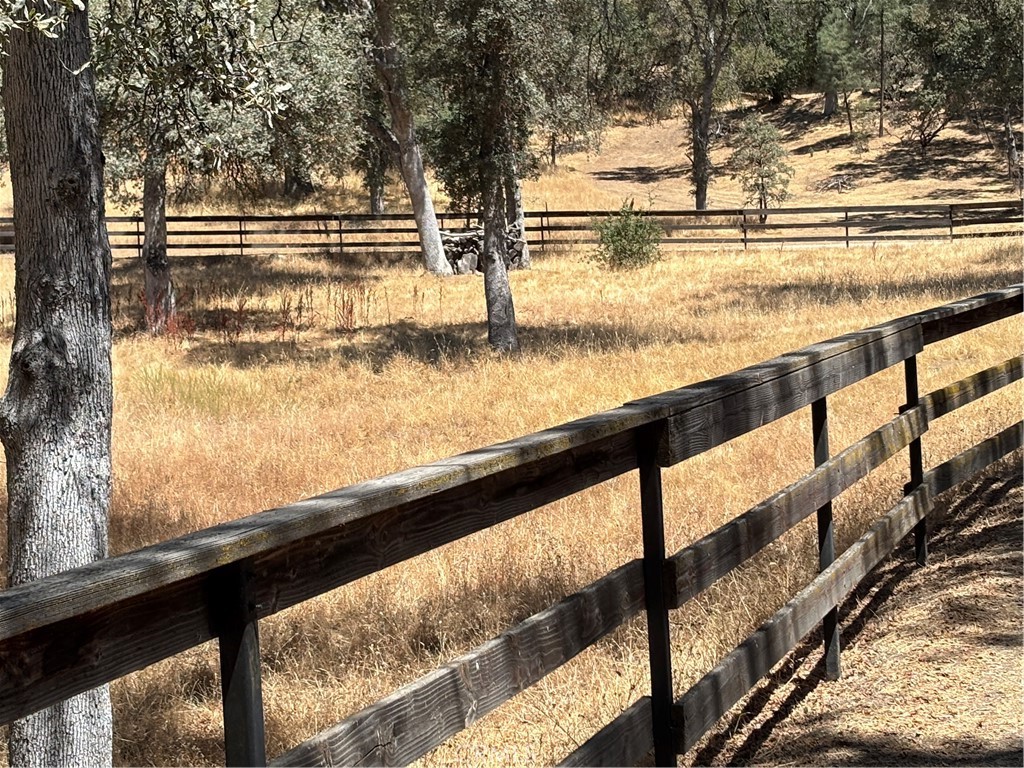 4060 Indian Peak Road Mariposa, CA 95338 - Photo 54 of 60 a view of ocean from a balcony