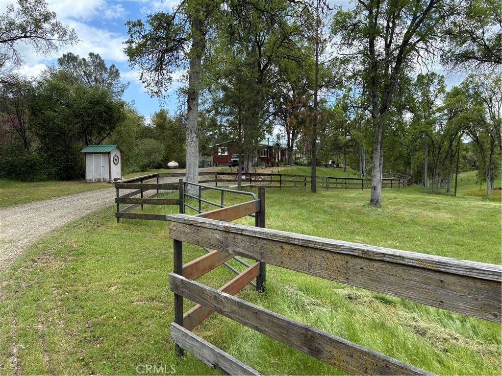 4060 Indian Peak Road Mariposa, CA 95338 - Photo 60 of 60 a view of outdoor space with a garden and trees