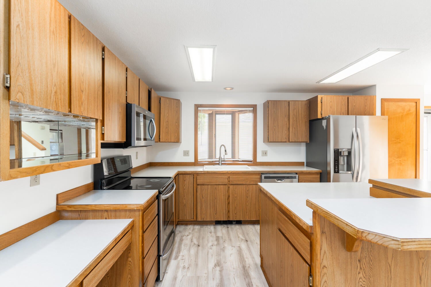 Spacious cooking area