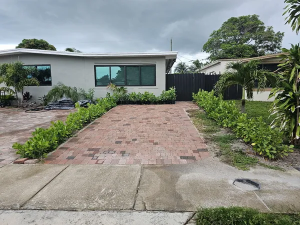 $1,750 | 1330 Northeast 41st Drive, Unit 2, Pompano Beach, FL 33064