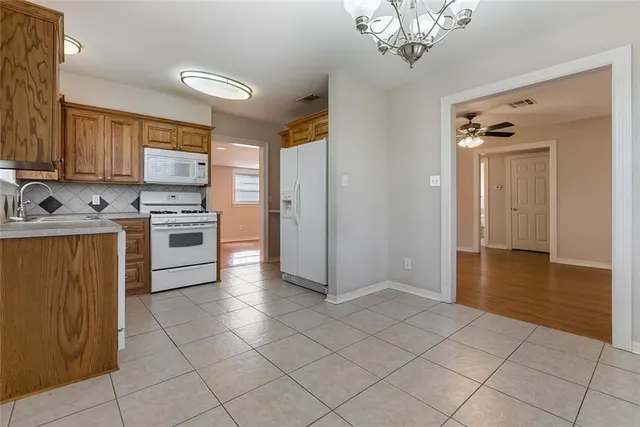 $175,000 | 9 Carroll Drive, Chalmette, LA 70043