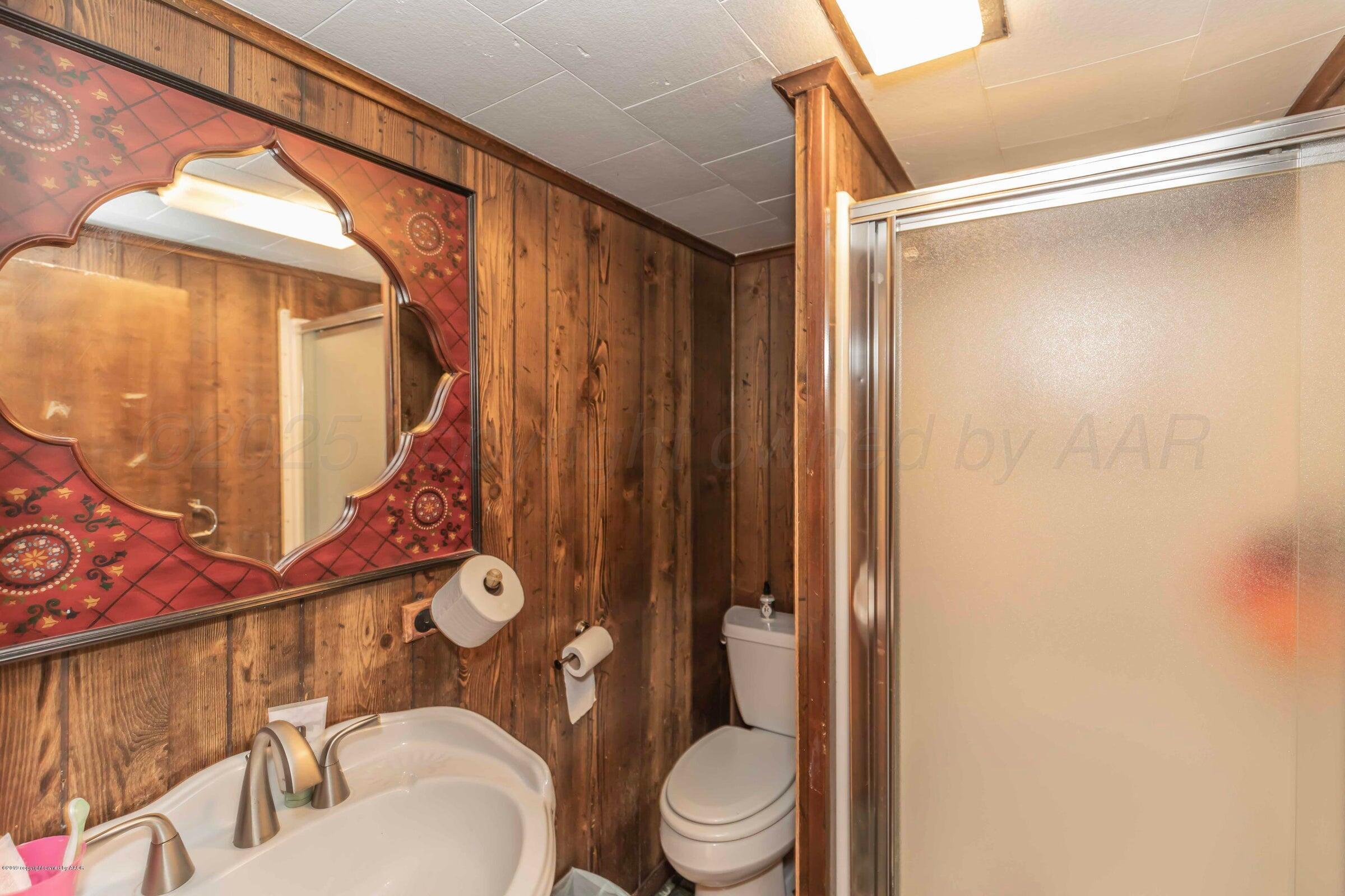 830 Burnett Street Miami, TX 79059 - Photo 28 of 66 830 burnett upstairs bath