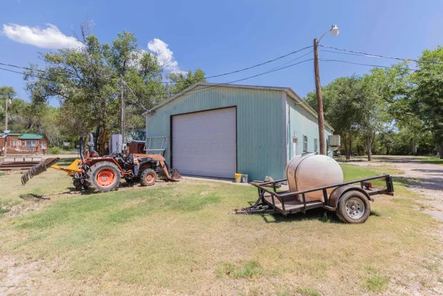 $675,000 | 830 Burnett Street, Miami, TX 79059