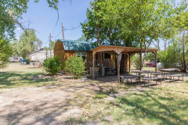 $675,000 | 830 Burnett Street, Miami, TX 79059