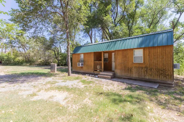 $675,000 | 830 Burnett Street, Miami, TX 79059