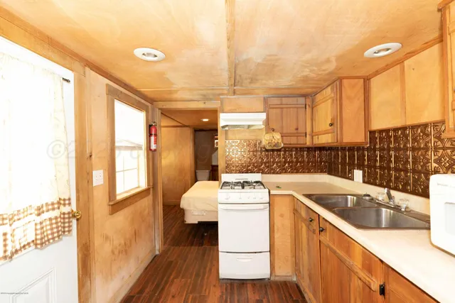 $675,000 | 830 Burnett Street, Miami, TX 79059