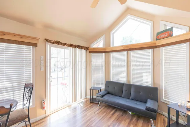 $675,000 | 830 Burnett Street, Miami, TX 79059