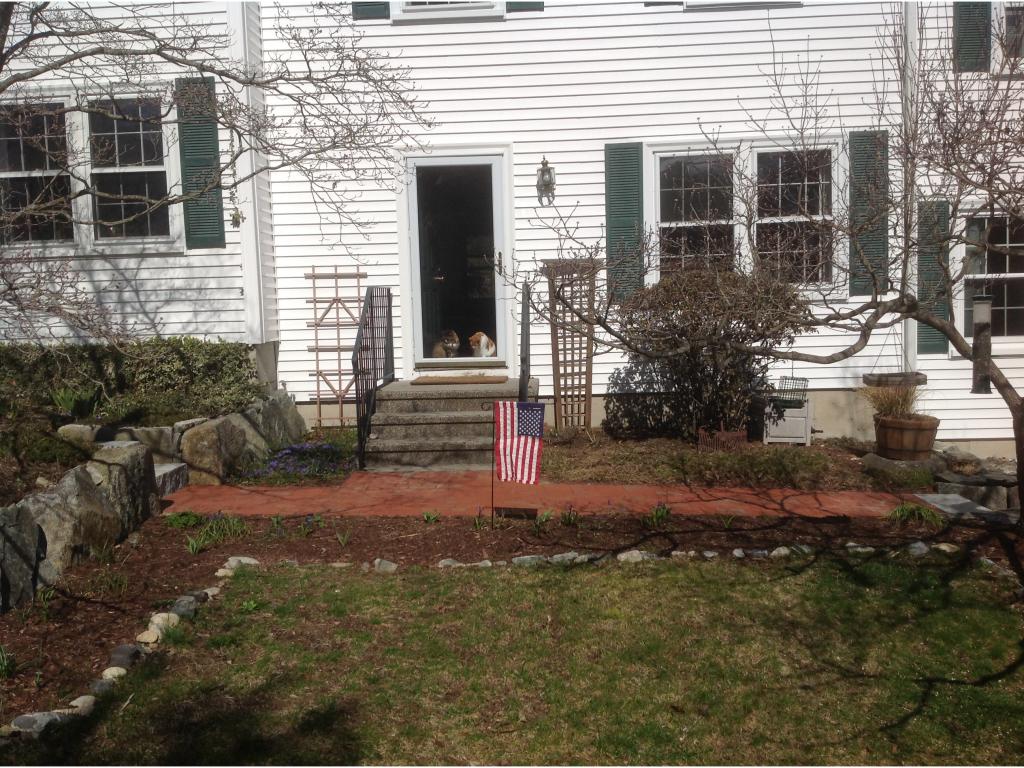 2 Lee Hook Road, Unit 2 Newmarket, NH 03857 - Photo 2 of 22 Gallery Image 2