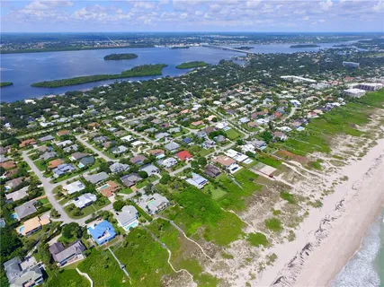 $1,190,000 | 1320 Spanish Lace Lane, Vero Beach, FL 32963