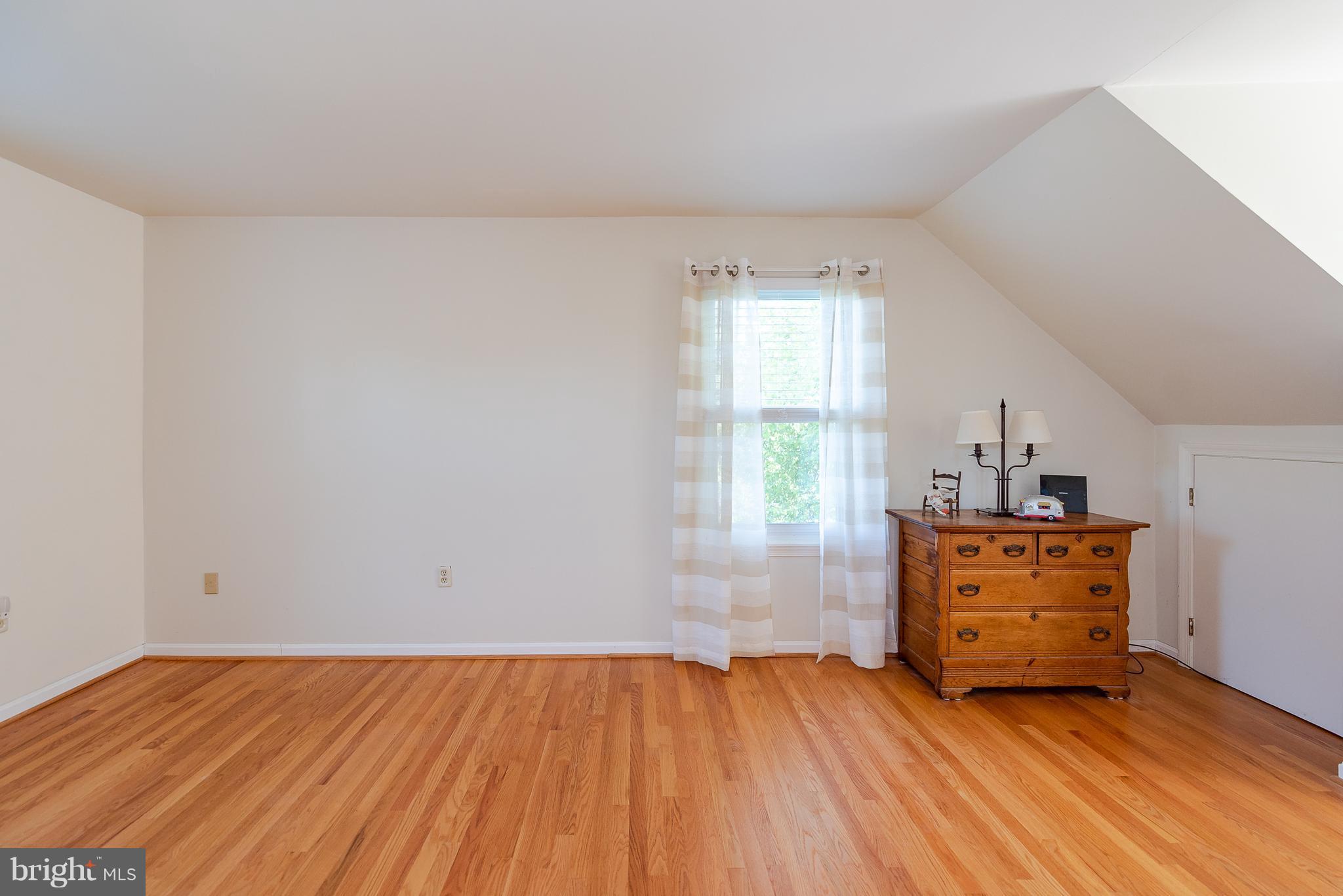 5780 West Falls Road Mount Airy, MD 21771 - Photo 18 of 30 Bedroom 3