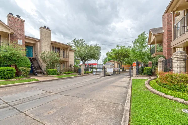 $1,350 | 2121 Hepburn Street, Unit 511, Houston, TX 77054