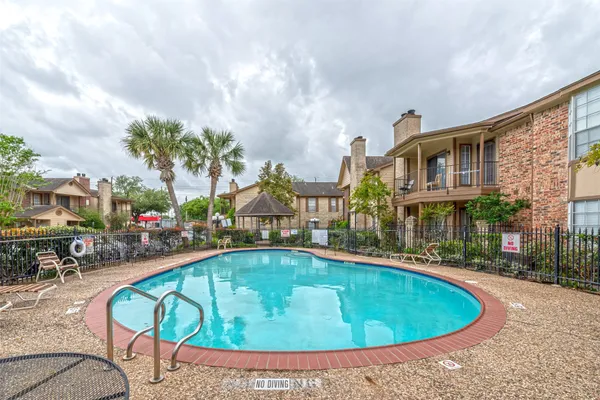 $1,350 | 2121 Hepburn Street, Unit 511, Houston, TX 77054