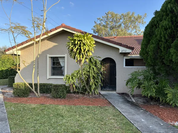 $2,500 | 12761 Westhampton Circle, Wellington, FL 33414