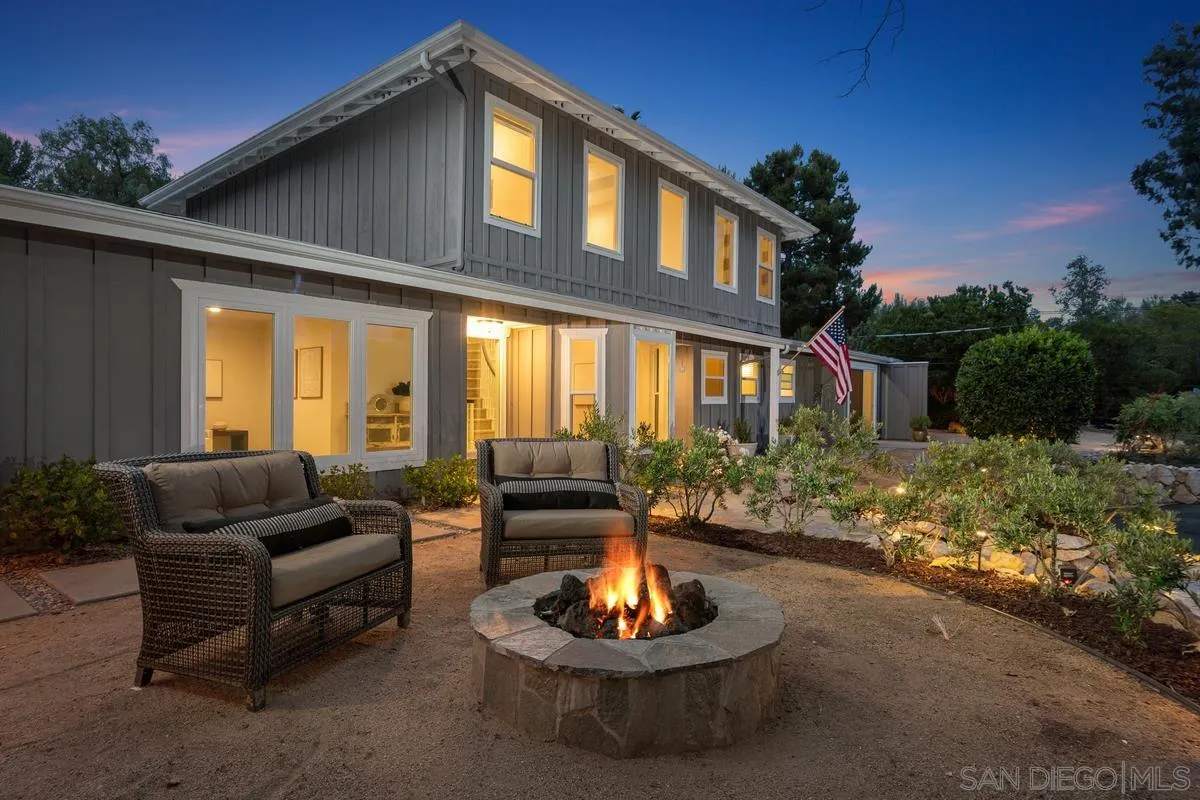 16852 Orchard Bend Road Poway, CA 92064 - Photo 6 of 39 a living room with furniture and a potted plant