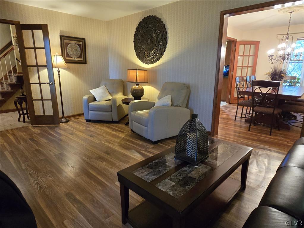 3746 Apple Road Orefield, PA 18069 - Photo 8 of 44 Living Room