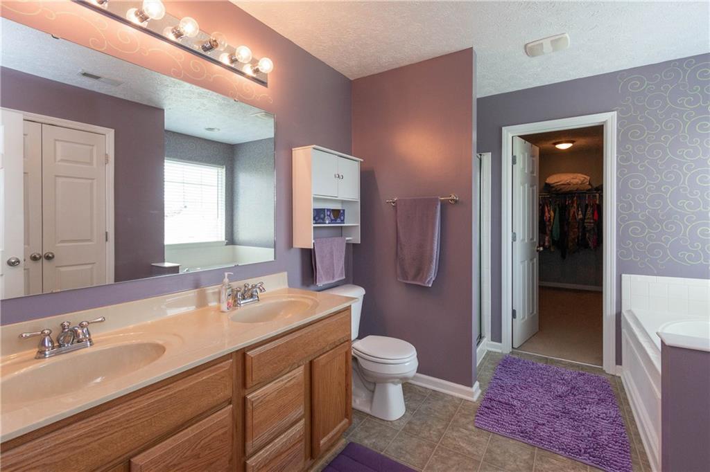 8084 Elsen Ridge Avon, IN 46123 - Photo 12 of 18 Gallery Image 12