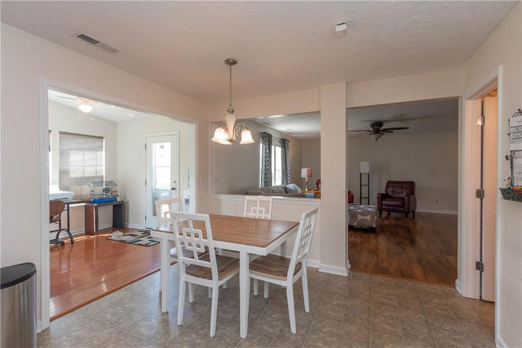 8084 Elsen Ridge Avon, IN 46123 - Photo 4 of 18 Gallery Image 4