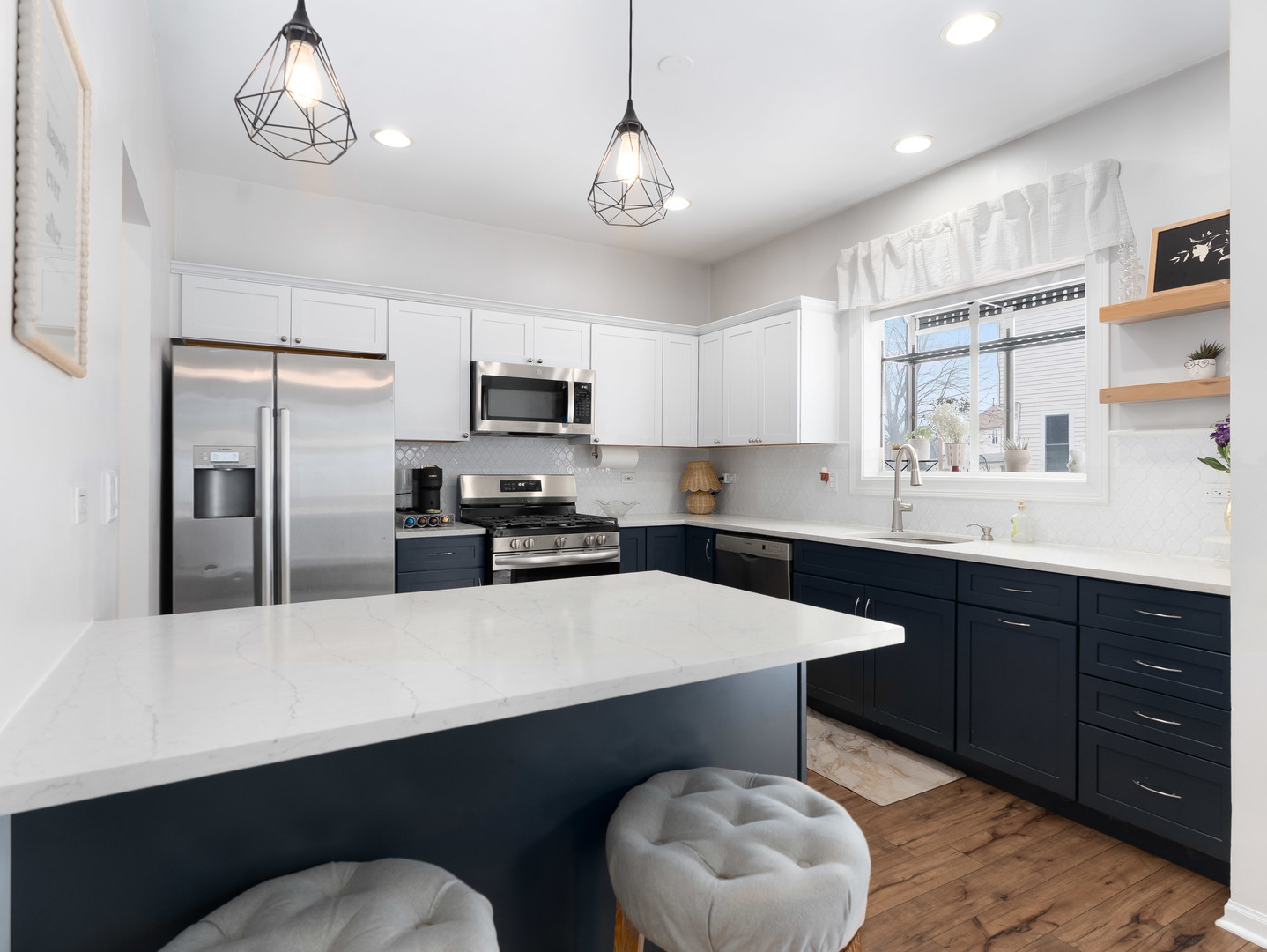 1329 Amaranth Drive Naperville, IL 60564 - Photo 15 of 28