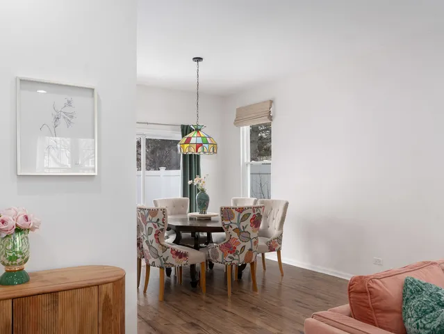 $425,000 | 1329 Amaranth Drive, Naperville, IL 60564