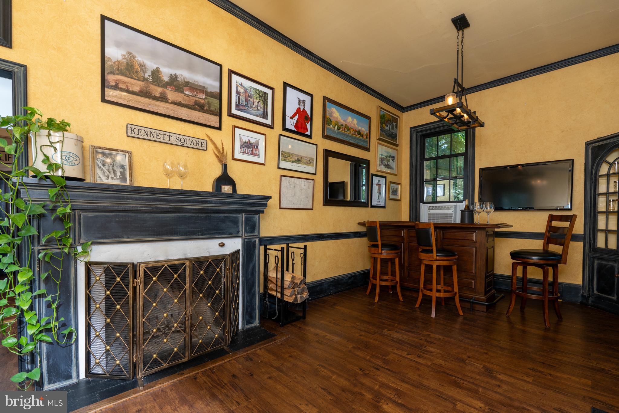 617 Unionville Road Kennett Square, PA 19348 - Photo 12 of 41 Parlor
